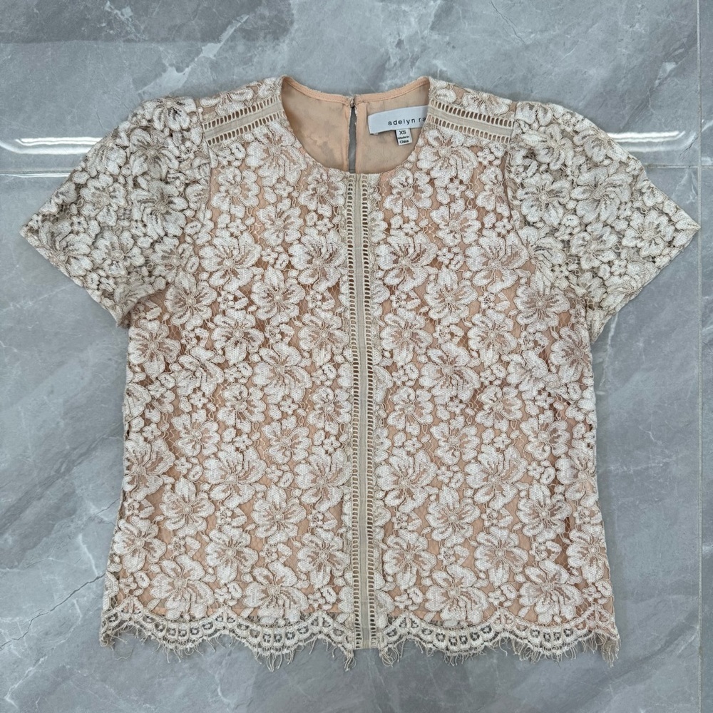 Women’s Adelyn Rae Floral Lace Short Sleeve Top Lined Size XS